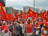 Hơn 3.000 người Việt tại Đức biểu tình phản đối Trung Quốc