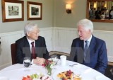 Party leader meets Former US President Bill Clinton