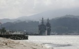 Máy bay, tàu chiến Philippines  tiến ra căn cứ ở biển Đông