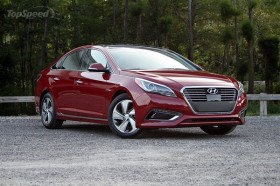 Hyundai Sonata 2016 ra mắt, cạnh tranh cùng Toyota Camry