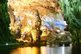 Quang Binh caves draw tourists