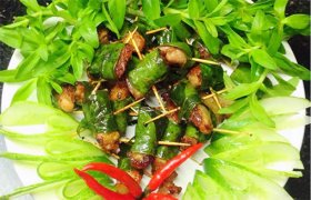 Thịt ba chỉ cuộn lá móc mật chiên