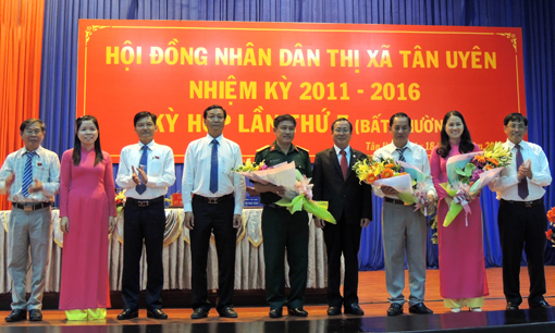 Hội đồng Nhân dân TX.Tân Uyên: Tổ chức kỳ họp thứ 7 nhiệm kỳ 2011