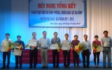 Huyện Phú Giáo: Tặng giấy khen cho 13 tập thể và cá nhân trong công tác phòng, chống bạo lực gia đình