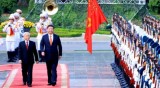 越共中央总书记阮富仲主持隆重仪式 欢迎中共中央总书记、国家主席习近平到访