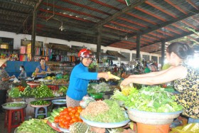 Giá cả nhiều mặt hàng ổn định