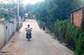 Nhân dân khu phố Bình Quới B, phường Bình Chuẩn, TX.Thuận An: Chung tay xây dựng khu phố xanh, sạch, đẹp