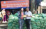 Công ty Cổ phần Địa ốc Kim Oanh: Tài trợ cho Bếp ăn từ thiện Bệnh viện Đa khoa tỉnh 3 tấn gạo