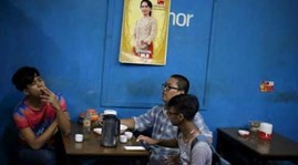 US temporarily lifts trade restrictions on Myanmar shipping hubs