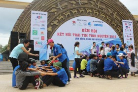 Trà xanh không độ chia sẻ khó khăn với đồng bào Tây Nguyên