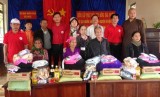 Hội Chữ thập đỏ tỉnh: Thăm và trao tặng 200 phần quà cho đồng bào nghèo tỉnh Gia Lai