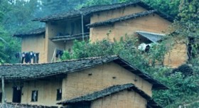 美国《建筑日记》杂志介绍越南河江省程墙土屋