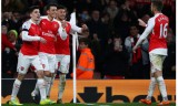 Ozil tỏa sáng, Arsenal lên đỉnh bảng Ngoại hạng Anh
