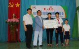 Chi hội Doanh nghiệp Đầu tư Hàn Quốc tại Bình Dương: Trao 80 triệu đồng tiền hỗ trợ xây nhà Chữ thập đỏ