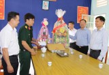 Provincial leadership visit, present gifts at Dau Tieng and Northern Tan Uyen district