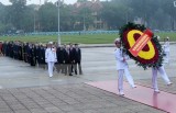 Leaders pay tribute to President Ho Chi Minh