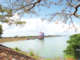 Nghĩ về bài thơ chúc tết  của Bác Hồ 50 năm trước