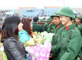 Hơn 2.000 thanh niên Hà Nội tình nguyện viết đơn xin nhập ngũ