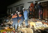 Động đất tại Nhật Bản: Hàng trăm người thương vong và mắc kẹt