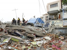 厄瓜多尔地震死亡人数继续上升