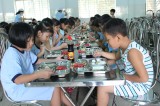 Trường Tiểu học Nguyễn Hiền: Bảo đảm an toàn - chất lượng bữa ăn bán trú