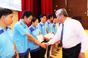 Tháng công nhân và tuần lễ thanh niên công nhân: Tạo cuộc sống tốt đẹp cho người lao động