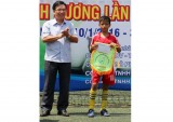 Cầu thủ “nhí” Nguyễn Đăng Huy: Học giỏi, đá bóng hay