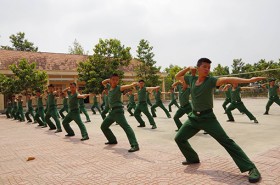 Huấn luyện chiến sĩ mới 2016: Quán triệt nghiêm túc, chặt chẽ chỉ lệnh huấn luyện