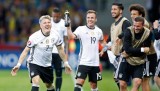 Schweinsteiger và Mustafi ghi bàn, Đức khởi đầu suôn sẻ