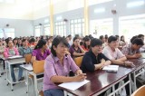 Over 400 officials, teachers take part in training course of national high school exam regulations 2016