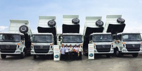 THACO bàn giao 15 xe ben Thaco Foton-Auman D240 cho Becamex IDC Corp