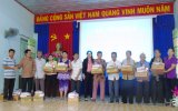 Hội Chữ thập đỏ tỉnh: Thăm và tặng quà cho người nghèo, khó khăn, bệnh tật tại xã Vĩnh Tân