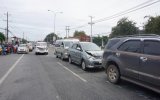 Tai nạn liên hoàn giữa 5 ô tô trên đại lộ Bình Dương