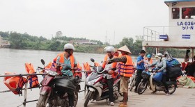 Giao thông đường thủy nội địa trong tình hình mới: Tăng cường thực hiện các giải pháp cấp bách