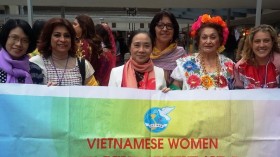 越南代表团出席国际民主妇女联合会第16届代表大会
