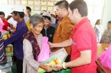 Ủng hộ xây giếng và tặng 100 phần quà cho người nghèo tỉnh Long An