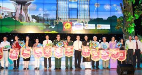 2016年第十四次平阳省广播电视台老年人歌咏联欢会