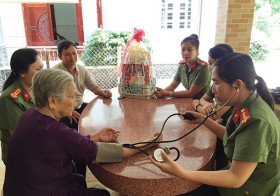 Phụ nữ Bình Dương: Chung tay xây dựng đô thị văn minh, hiện đại