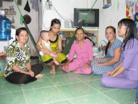 Công nhân lao động phòng chống bạo lực gia đình