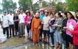 Trao tặng 200 phần quà cho bà con ảnh hưởng lũ lụt ở tỉnh Quảng Bình