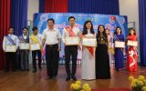 Vòng chung kết Hội thi thanh niên thanh lịch TX. Tân Uyên lần II - năm 2016: Phan Nguyễn Trân Oanh và Phạm Huy Thuận đoạt giải nhất