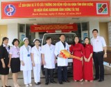 Ngân hàng Agribank chi nhánh Bình Dương:Trao tặng Bệnh viện Đa khoa tỉnh một chiếc xe cứu thương