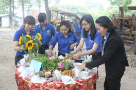 “Ngày tết sum vầy” cho thanh niên công nhân
