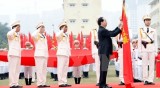 越南国家主席陈大光出席第一特种警察营成立20周年纪念典礼