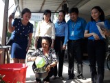省越南青年联合会正式展开顺安市2017年清洁水项目