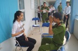 Công an huyện Phú Giáo:Làm chứng minh nhân dân tại trường cho học sinh