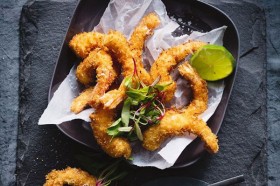 Tôm bọc dừa chiên xù