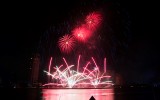Sông Hàn rực sáng trong đêm khai mạc Lễ hội pháo hoa quốc tế