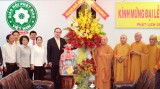 阮善仁同志探访越南佛教协会二号办事处