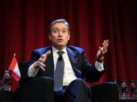 Canadian trade minister to tour Asia to promote wood export